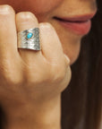 silver-reptilian-ring-on-hand2.jpg