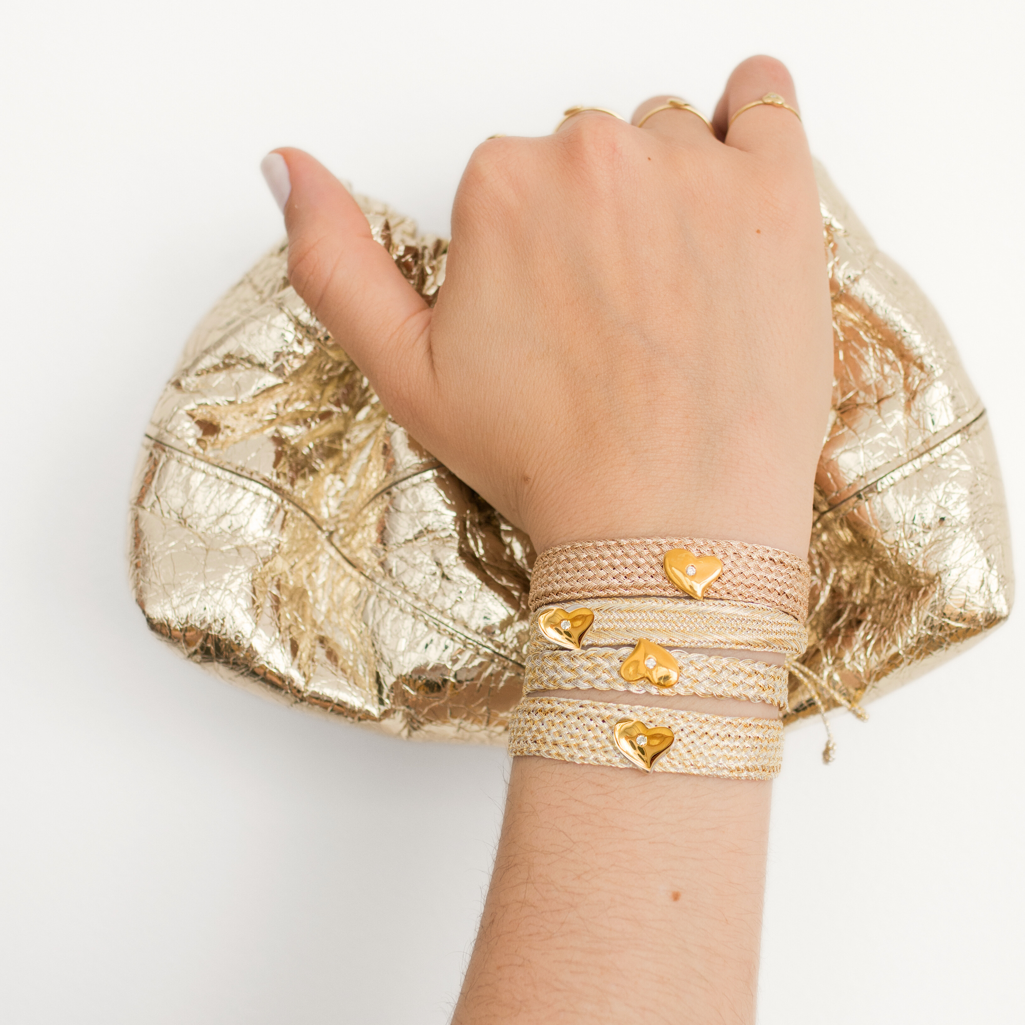 sfifa-vermeil-bracelet-on-wrist-handmade-jewelry.png