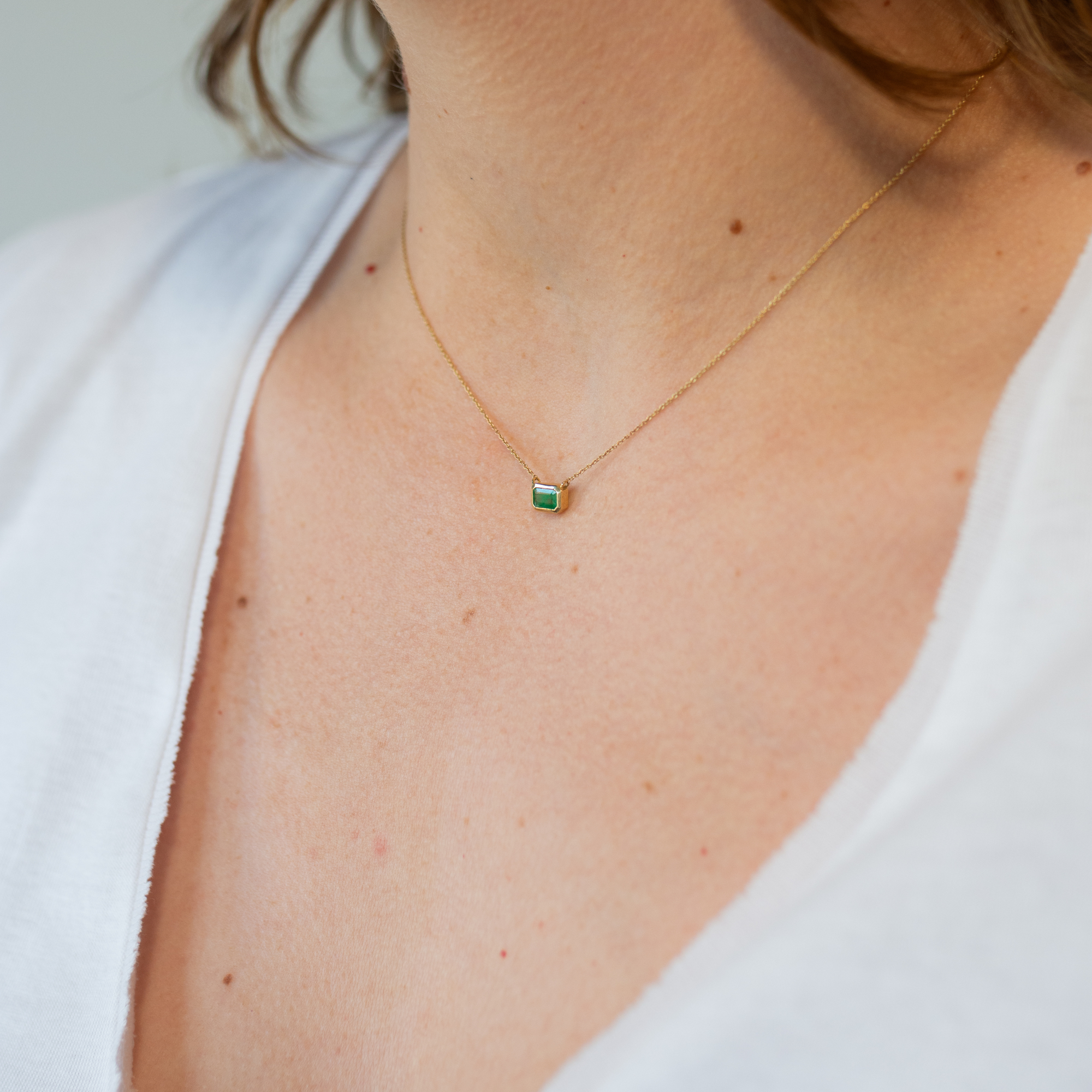 HÉRITAGE · PENDANT IN GOLD WITH BIRTHSTONE