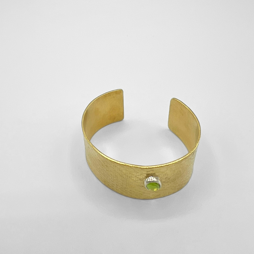 REPTILIA MEDIUM CUFF · VERMEIL AND NATURAL GEMSTONES