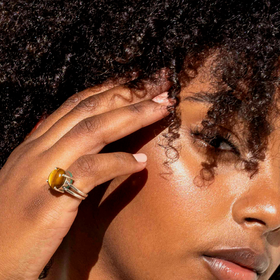 KINETIC · SILVER RING WITH NATURAL GEMSTONES