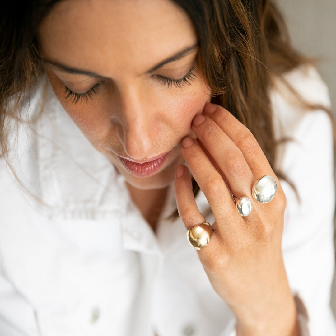 Handmade Bubble Spark ring, rounded volume in silver with a diamond